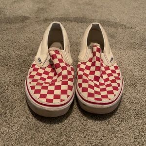 Slip on red checkerboard Vans